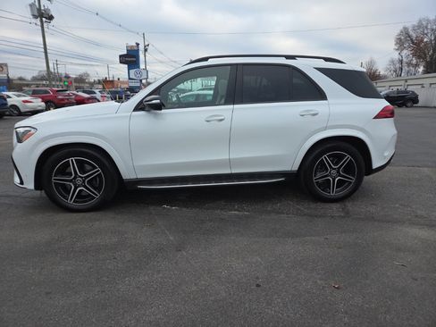 Used 2025 Mercedes-Benz GLE 450 4MATIC image 4