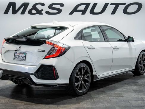 Used 2019 Honda Civic Sport Touring image 4