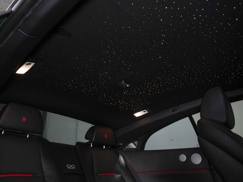 Used 2019 Rolls-Royce Wraith image 36