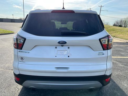 Used 2018 Ford Escape SEL AWD/4WD image 4