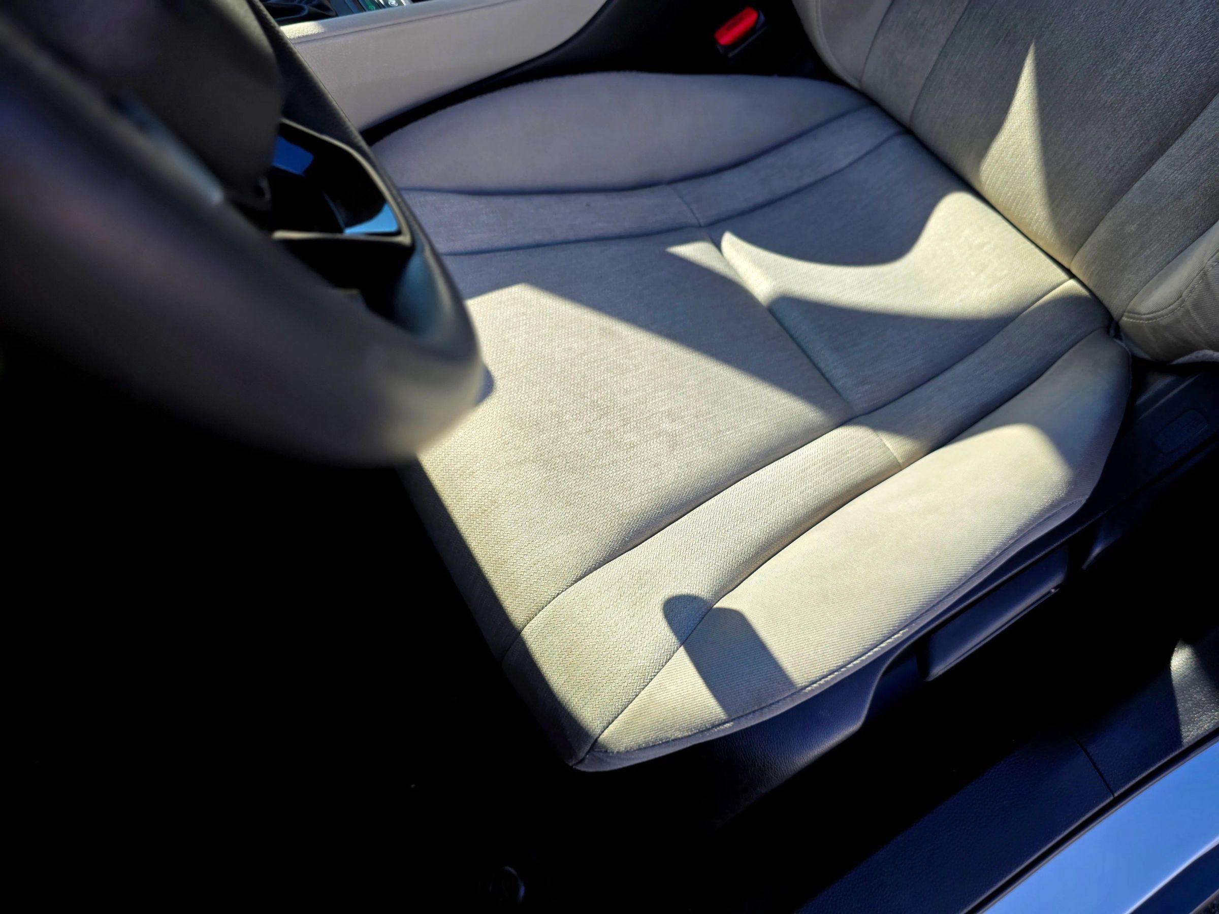 Used 2023 Honda Accord LX image 34