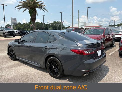 Used 2025 Toyota Camry SE FWD image 3