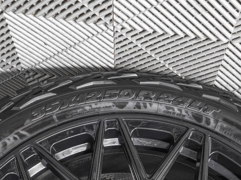 Used 2026 GMC Yukon XL AT4 Ultimate image 39