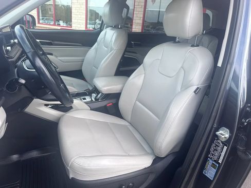 Used 2021 Kia Telluride S AWD/4WD image 10