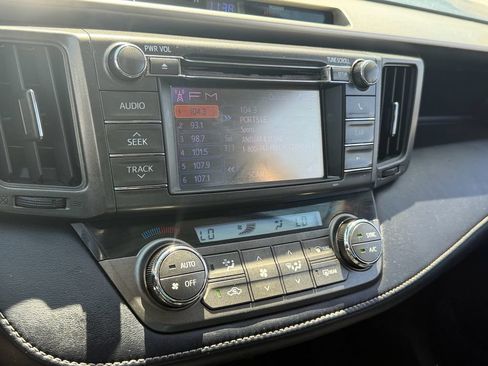Used 2013 Toyota RAV4 XLE AWD/4WD image 21