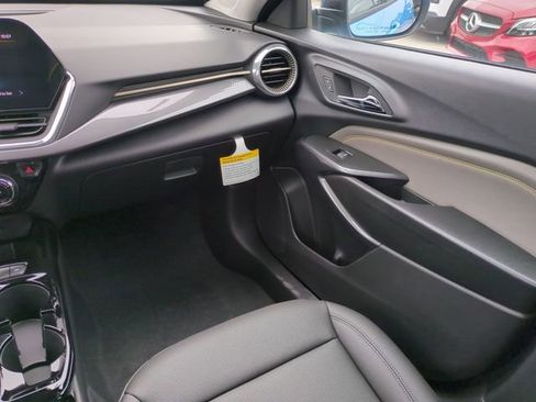 New 2026 Chevrolet Trax ACTIV w/ Driver Confidence Package FWD image 16