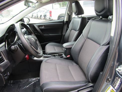 Used 2015 Toyota Corolla S FWD image 8