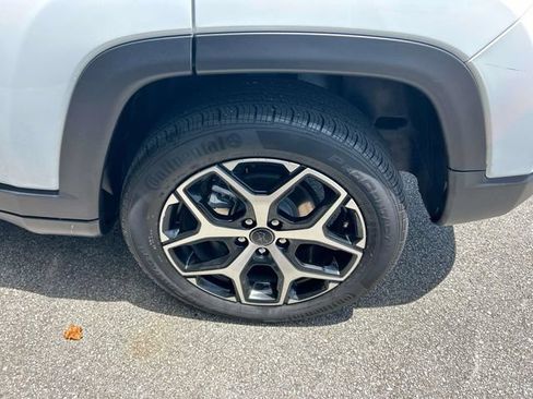 Used 2025 Jeep Compass Limited AWD/4WD image 13