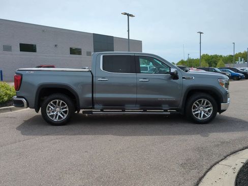 Used 2022 GMC Sierra 1500 SLT w/ SLT Premium Plus Package image 9
