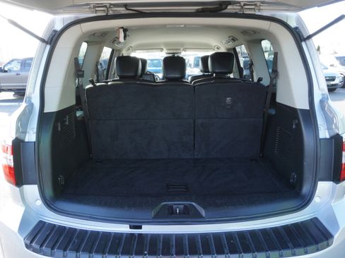 Used 2021 Nissan Armada SV image 11