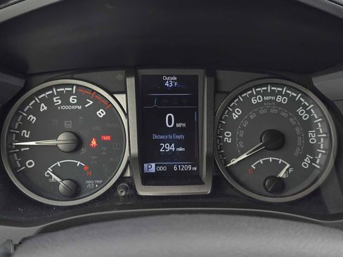 Used 2021 Toyota Tacoma TRD Sport w/ Technology Package image 29