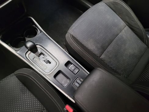 Used 2019 Mitsubishi Outlander ES image 26