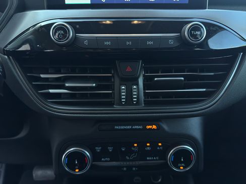 Used 2025 Ford Escape Active FWD image 15