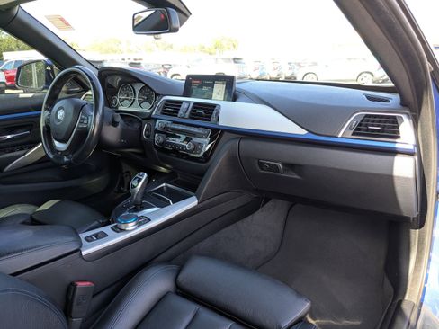 Used 2020 BMW 440i Convertible w/ M Sport Package image 18