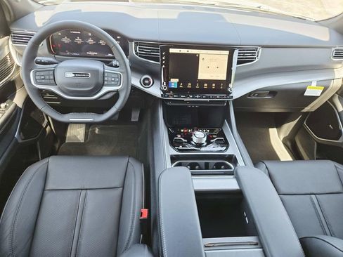 New 2026 Jeep Grand Wagoneer Limited AWD/4WD image 10