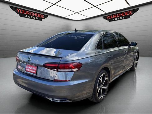 Used 2020 Volkswagen Passat 2.0T R-Line image 5