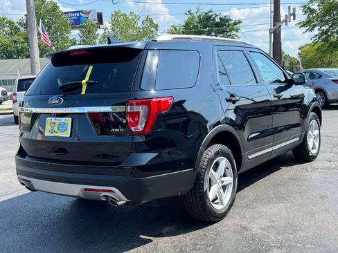 Used 2017 Ford Explorer XLT AWD/4WD image 6