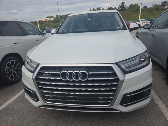 Used 2018 Audi Q7 3.0T Premium Plus w/ Premium Plus Package AWD/4WD image 2