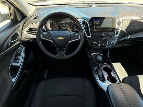 Used 2023 Chevrolet Malibu LT FWD image 4