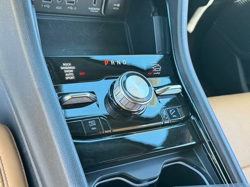 Used 2023 Jeep Grand Cherokee Summit w/ Luxury Tech Group V AWD/4WD image 22