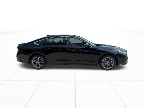 Certified 2023 Honda Accord EX-L image 10