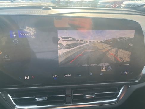 New 2026 Chevrolet Equinox EV LT image 15