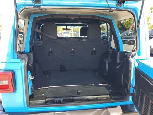Used 2021 Jeep Wrangler Unlimited Sahara AWD/4WD image 6
