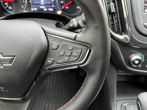 Used 2024 Chevrolet Equinox RS image 29