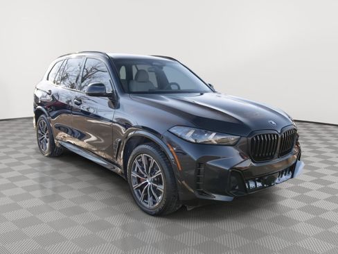 Used 2024 BMW X5 xDrive40i w/ M Sport Package image 1