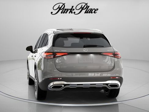 Used 2026 Mercedes-Benz GLC 300 4MATIC image 16