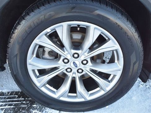 Used 2023 Ford Explorer Limited image 48