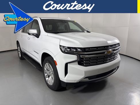 Used 2023 Chevrolet Suburban Premier image 1
