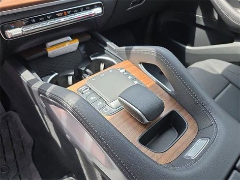 Certified 2025 Mercedes-Benz GLE 350 4MATIC image 33