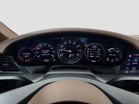 Certified 2022 Porsche 911 Carrera w/ Premium Package RWD image 16