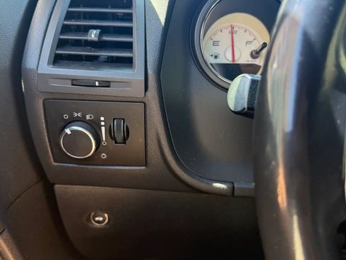 Used 2012 Dodge Challenger SXT RWD image 19