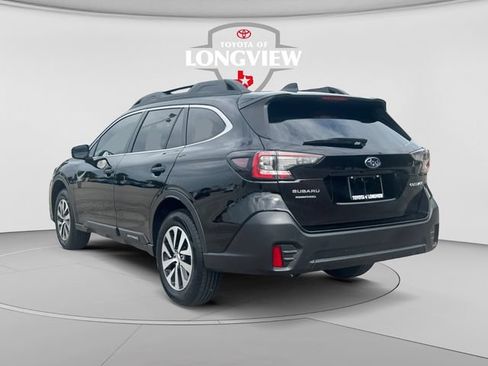 Used 2022 Subaru Outback Premium AWD/4WD image 3