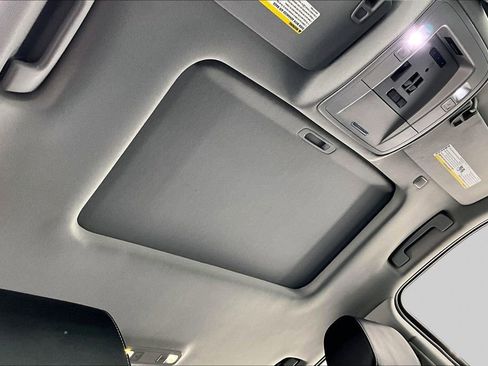 Used 2018 GMC Sierra 1500 SLT image 23