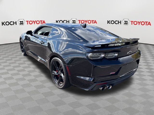 Used 2021 Chevrolet Camaro SS RWD image 6
