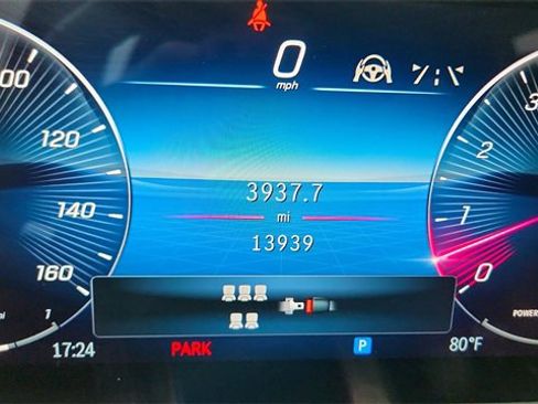 Used 2025 Mercedes-Benz GLS 450 4MATIC image 43