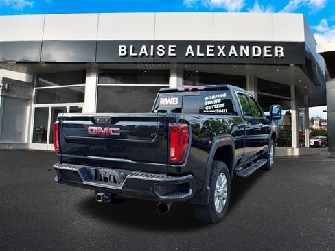 Used 2022 GMC Sierra 3500 Denali AWD/4WD image 3