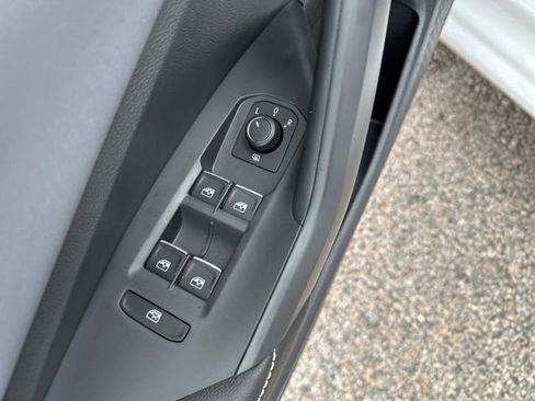 New 2026 Volkswagen Jetta SE image 13