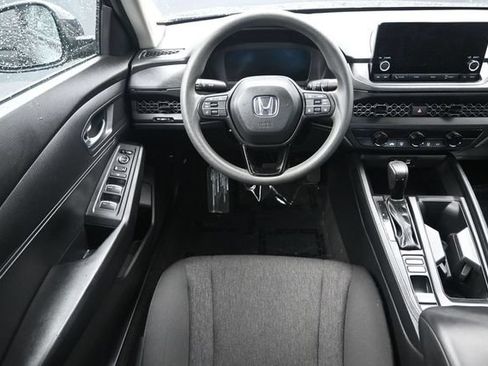 Certified 2025 Honda Accord LX image 9