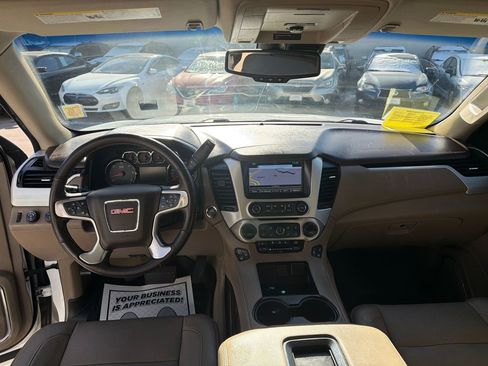 Used 2018 GMC Yukon SLT image 14