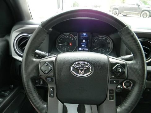 Used 2021 Toyota Tacoma TRD Off-Road AWD/4WD image 14