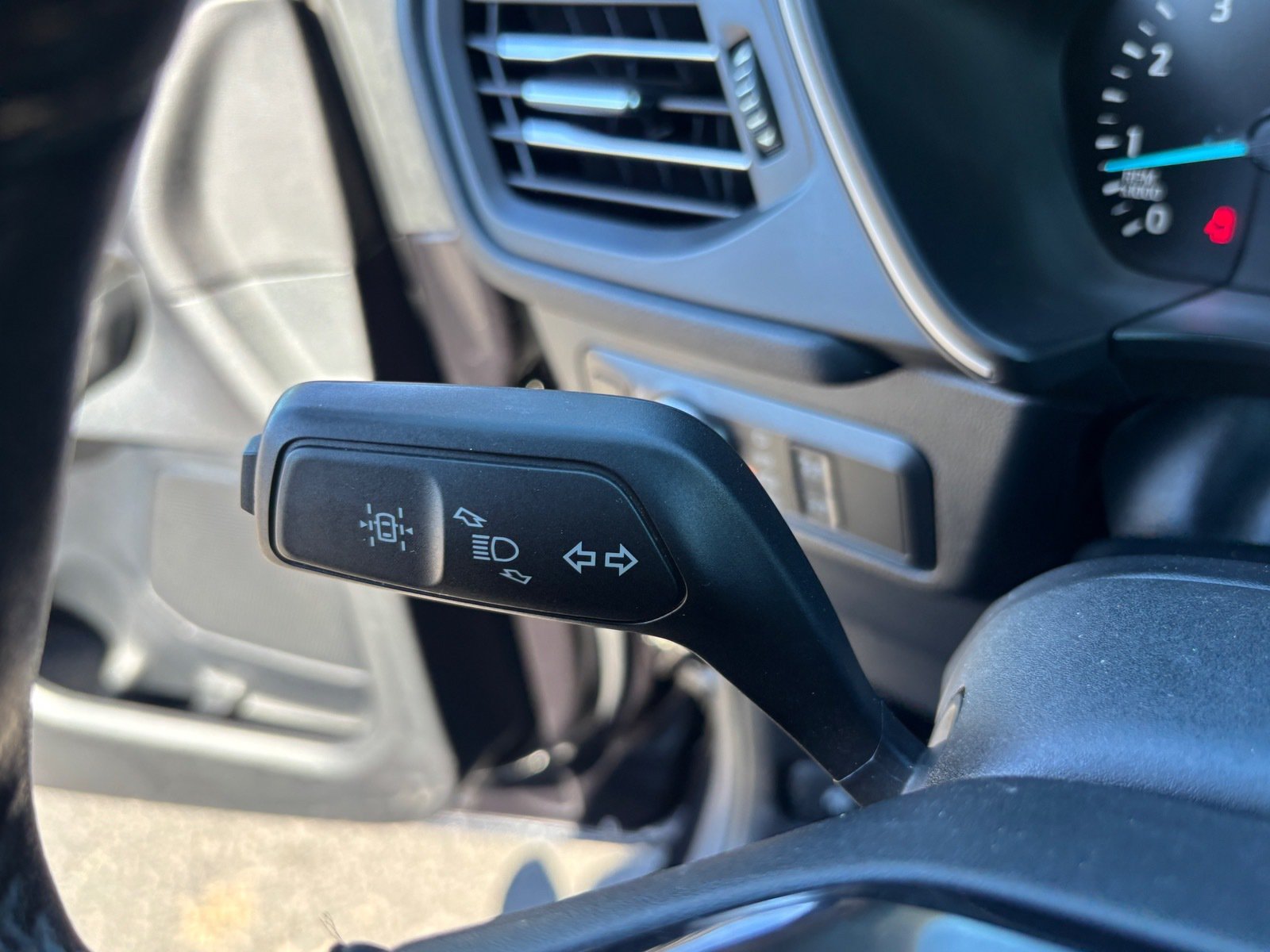 Used 2021 Ford Escape SEL AWD/4WD image 23