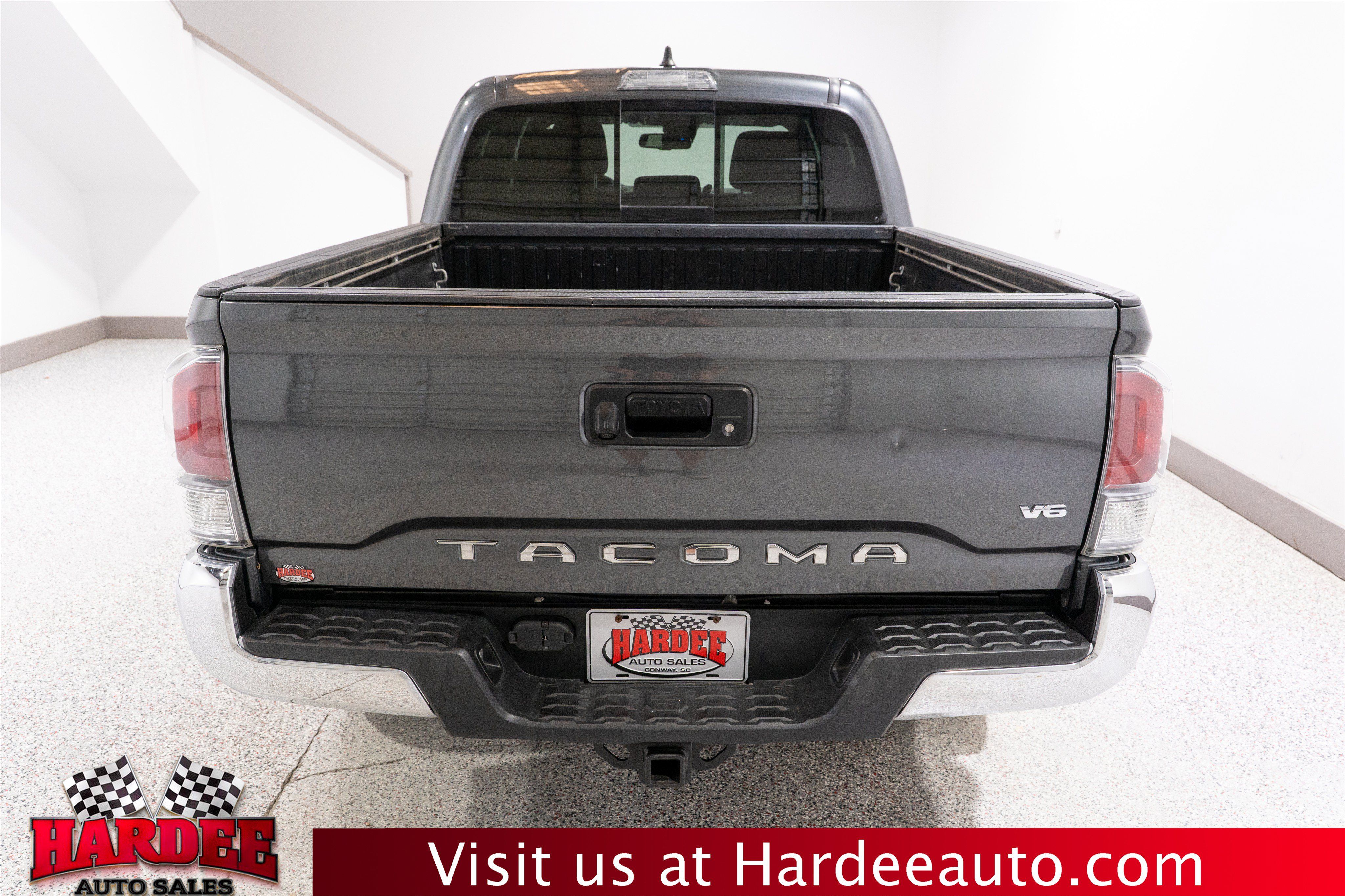 Used 2020 Toyota Tacoma TRD Off-Road AWD/4WD image 4