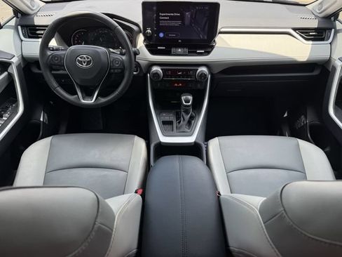 Used 2023 Toyota RAV4 XLE Premium FWD image 11