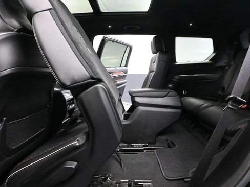 Used 2021 Jeep Grand Cherokee L Summit w/ Luxury Tech Group V image 45