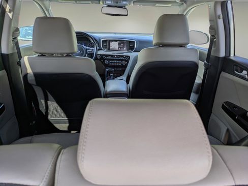 Used 2020 Kia Sportage EX w/ EX Technology Package image 13