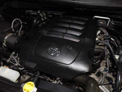 Used 2016 Toyota Sequoia Limited AWD/4WD image 82